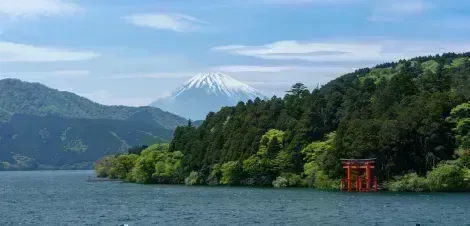 Mount Fuji from Hakone lake