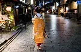 A geisha walking in Gion, Kyoto old town