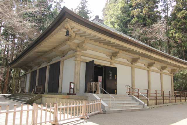 Chusonji Temple, Hiraizumi, Iwate Prefecture.