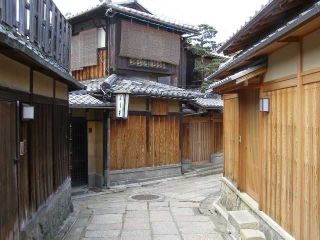 Ishibei-Koji Alley, Kyoto, Japan.