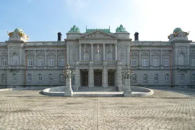 Akasaka Palace and its neo-baroque style.