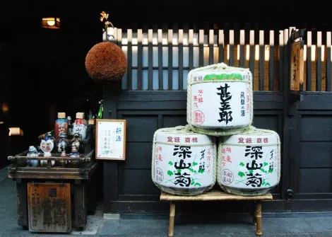 Sake_shop_-Takayama