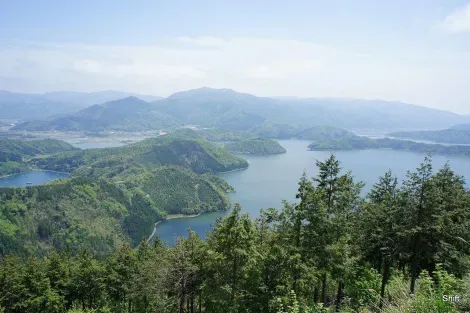 Vue sur les lacs Mikata