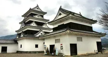 Japan Visitor - ozu-castle-1.jpg