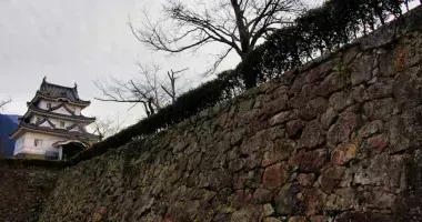 Japan Visitor - uwajima-castle-4.jpg