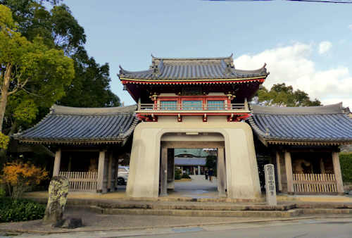 Main gate of Anrakuji Temple. The first floor is a space for walking pilgrims to sleep, Shikoku.