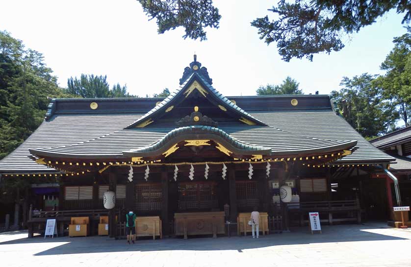Main Hall (honden) of Okunitama Shrine, Fuchu, Tokyo.