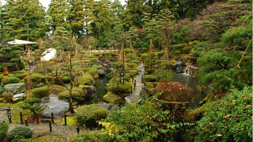 Hisui-en Garden, Itoigawa, Niigata Prefecture.