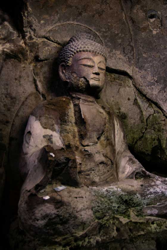 Motomachi Sekibutsu rock carving of Yakushi, the Medicine Buddha in Oita City.
