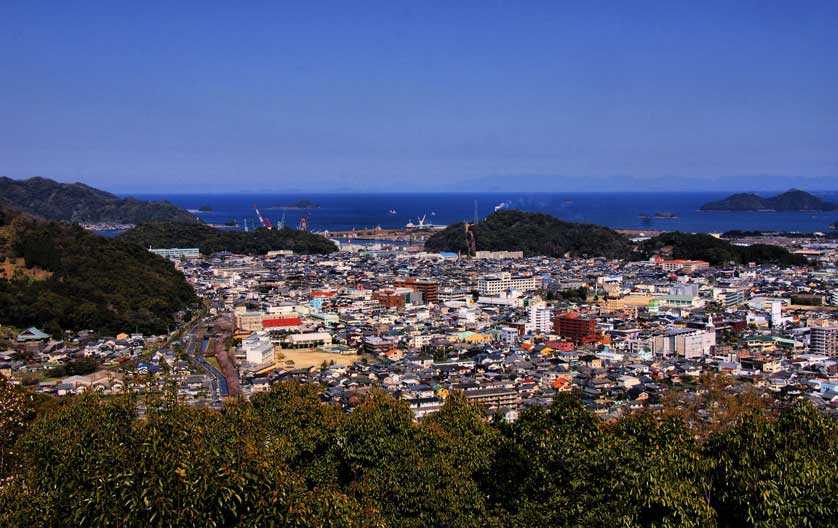Saiki Castle looks down on Saiki town.