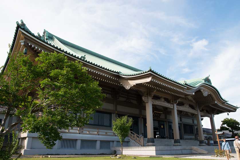 Main Butsuden Hall, Sojiji Temple, Tsurumi ward, Yokohama.