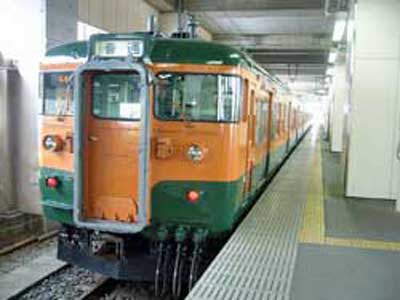 JR East E231 series Train on the Takasaki Line; JR East 115 series EMU at Oyama Station on the Ryomo Line.