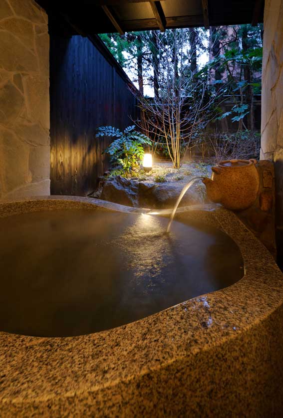 Private Bath with Accomodation at Warakuen Onsen, Ureshino, Kyushu.