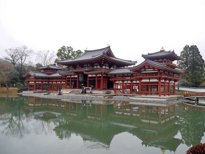 Byodoin Temple, Uji, Kyoto Prefecture.