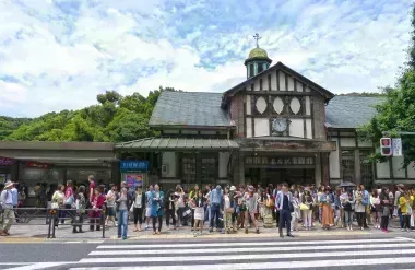 Meiji-Jingu Harajuku Station
