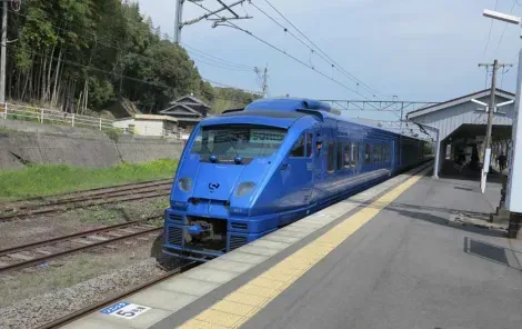 The Seishun Juhachi ticket is valid on JR trains except the Shinkansen and Ltd Express trains