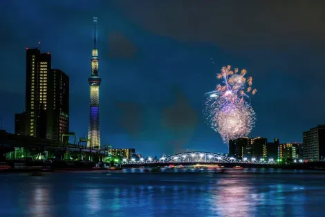 The fireworks of the Tokyo Bay Fireworks near the Tokyo Sky Tree.