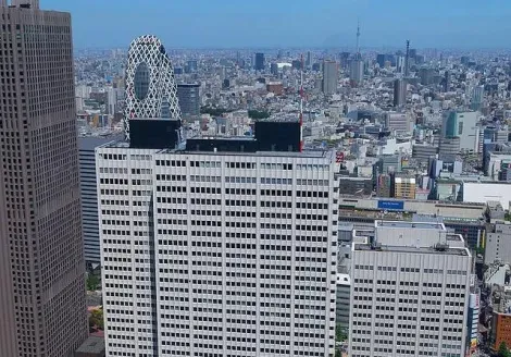 The 47th floor of the Keio Plaza Tokyo is karaoke with panoramic views of Shinjuku and Tokyo.