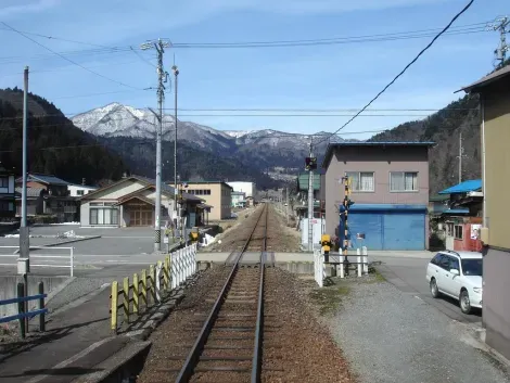 Sur les chemins de fer de la Nagaragawa