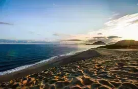Sunrise in the sand dunes of Tottori, a small desert unique in Japan